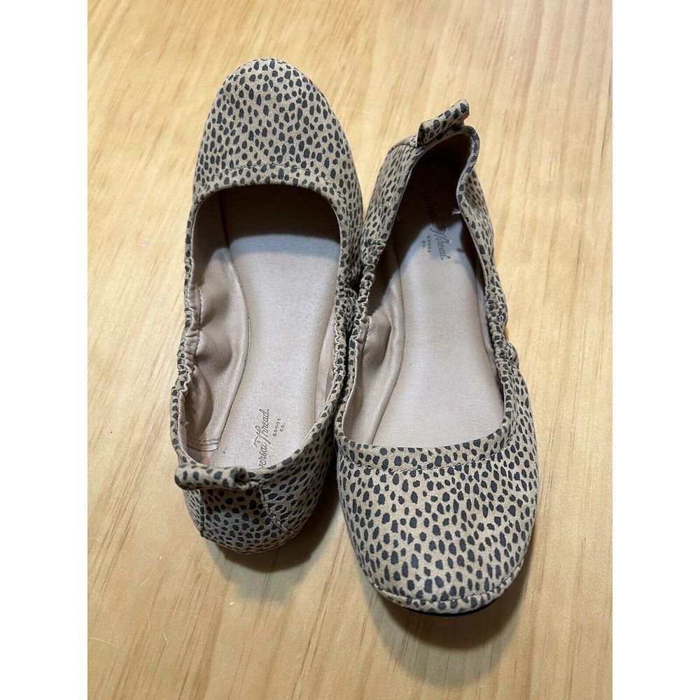 Women's Blanca Leopard Print Ballet Flats Brown - Universal Thread - SIZE 6